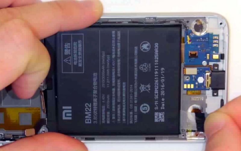 تعویض باتری گوشی موبایل Xiaomi Mi 5